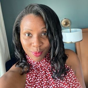 Meet your Posher, Dana